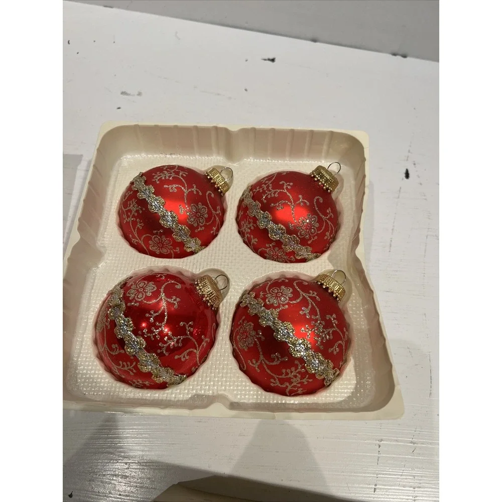 Four Vintage‎ Krebs Glass Holiday Red Christmas Ornaments Brocade Design